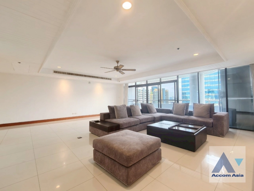 Pet friendly | Kallista Mansion Condominium  3 Bedroom for Sale & Rent BTS Nana in Sukhumvit Bangkok