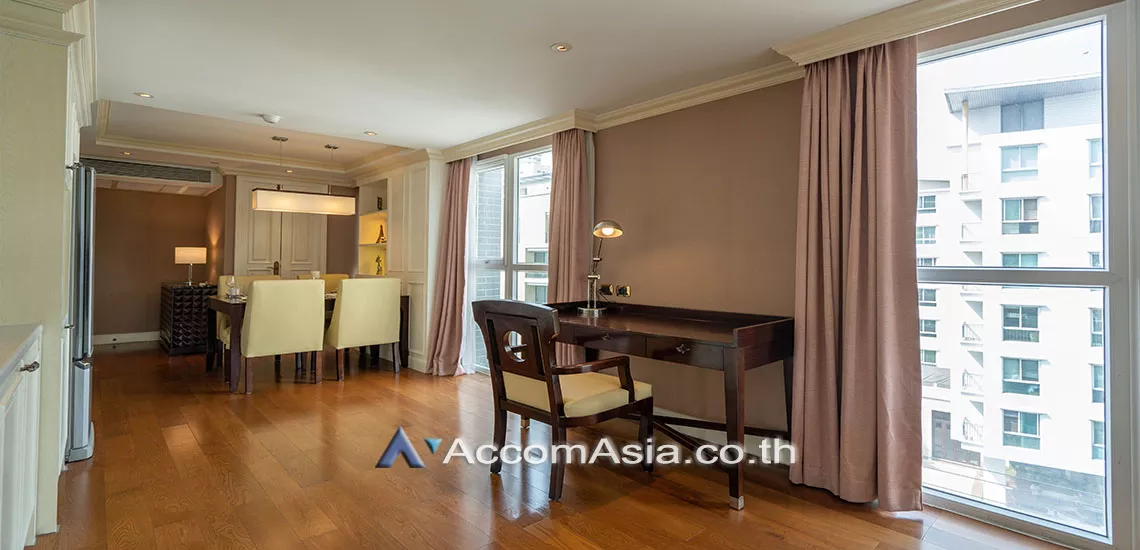  2 Bedrooms  Apartment For Rent in Sukhumvit, Bangkok  near BTS Ekkamai (1416991)