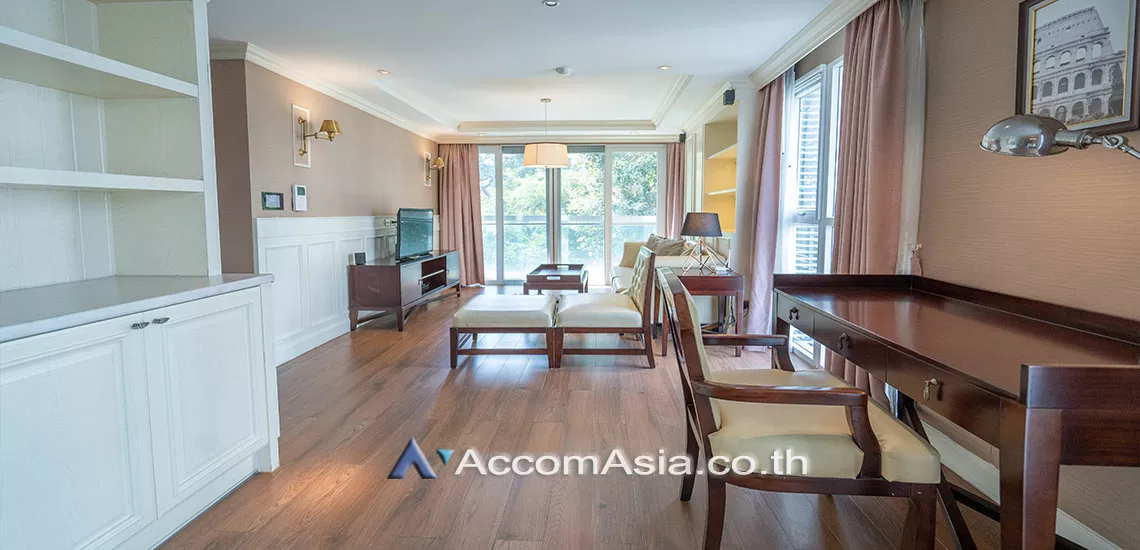  2 Bedrooms  Apartment For Rent in Sukhumvit, Bangkok  near BTS Ekkamai (1416992)