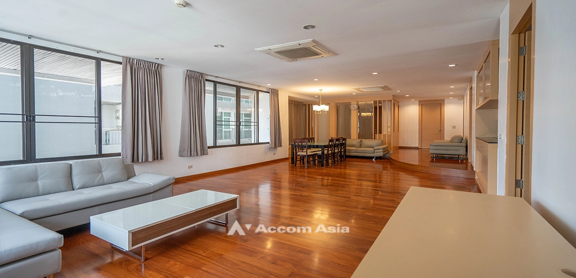  3 Bedrooms  Condominium For Rent & Sale in Sukhumvit, Bangkok  near BTS Phrom Phong (1517011)