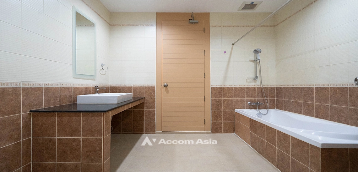 8  3 br Condominium for rent and sale in Sukhumvit ,Bangkok BTS Phrom Phong at Acadamia Grand Tower 1517011