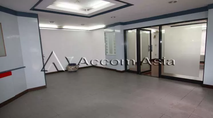  1  3 br House for rent and sale in Sukhumvit ,Bangkok BTS Phra khanong 1617018