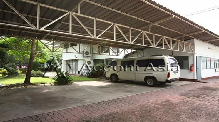 9  3 br House for rent and sale in Sukhumvit ,Bangkok BTS Phra khanong 1617018