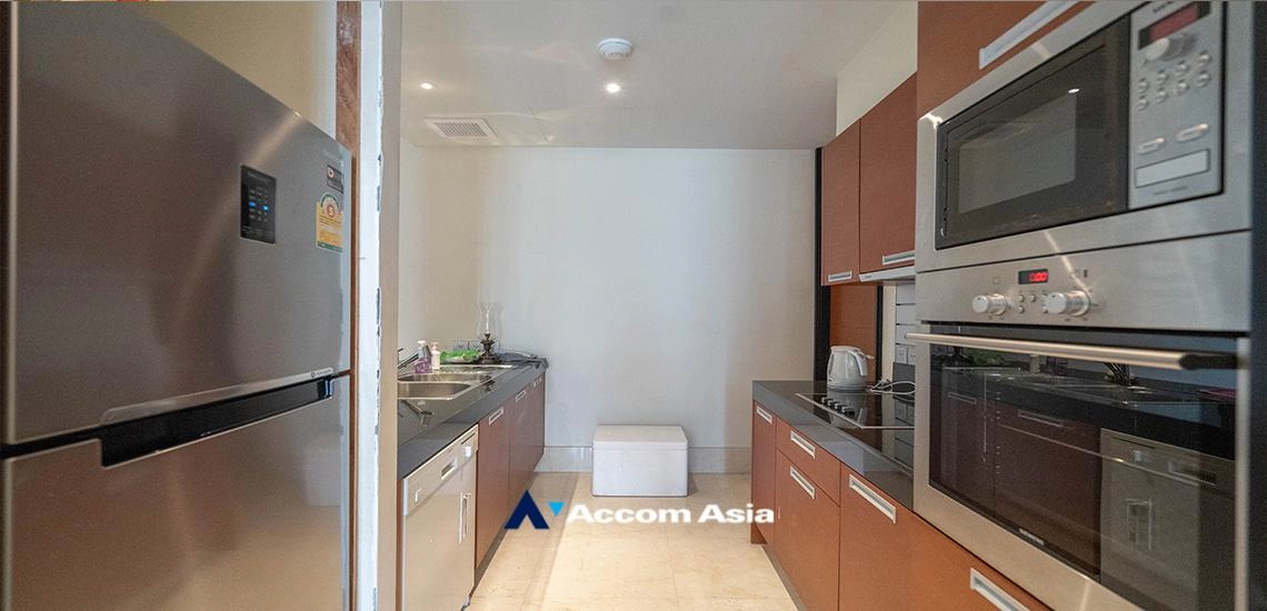  2 Bedrooms  Condominium For Rent & Sale in Silom, Bangkok  near BTS Chong Nonsi - BRT Arkhan Songkhro (1517069)
