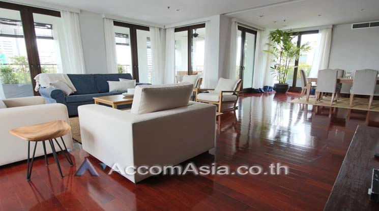unit 4 Bedrooms  Apartment For Rent & Sale in Silom, Bangkok  near BTS Surasak (1417140)
