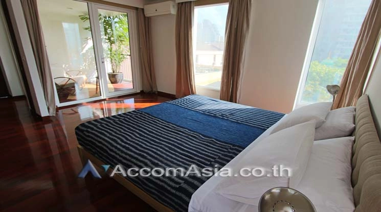 6  4 br Apartment for rent and sale in Silom ,Bangkok BTS Surasak at A Unique design and Terrace 1417140