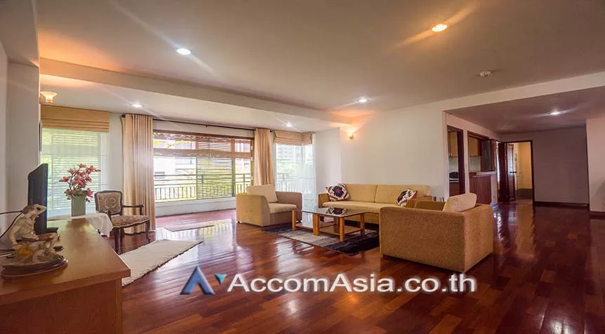 Pet friendly |  3 Bedrooms  Apartment For Rent in Sukhumvit, Bangkok  near BTS Phrom Phong (1417153)