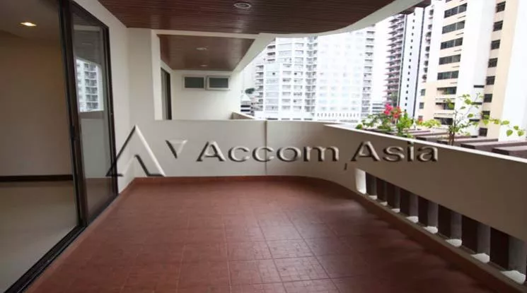 Big Balcony, Pet friendly |  3 Bedrooms  Apartment For Rent in Sukhumvit, Bangkok  near BTS Asok - MRT Sukhumvit (1417156)