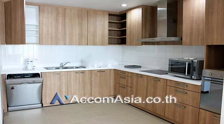 unit 3 Bedrooms  Apartment For Rent in Sukhumvit, Bangkok  near BTS Phrom Phong (1417170)
