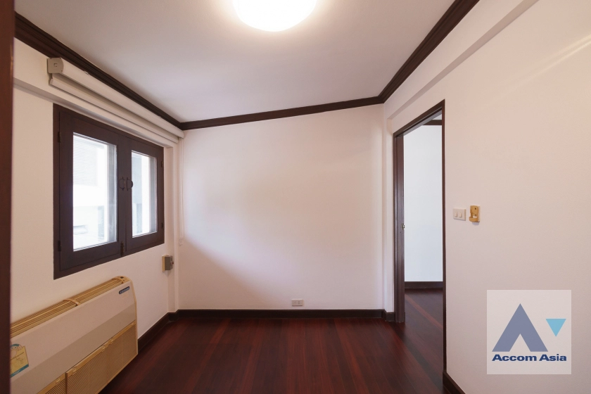 11  4 br House For Rent in Sukhumvit ,Bangkok BTS Ekkamai 2317188