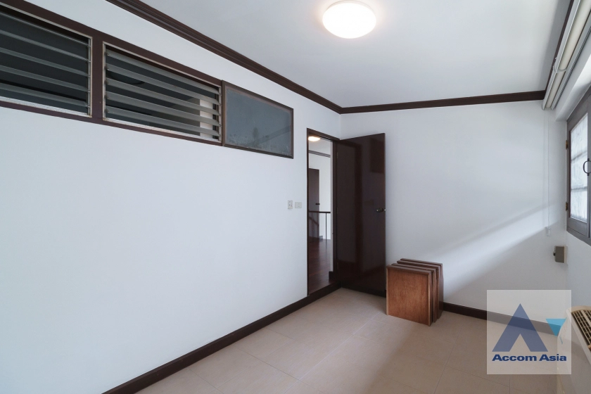 21  4 br House For Rent in Sukhumvit ,Bangkok BTS Ekkamai 2317188