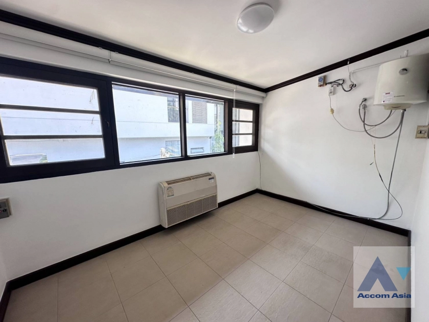 22  4 br House For Rent in Sukhumvit ,Bangkok BTS Ekkamai 2317188