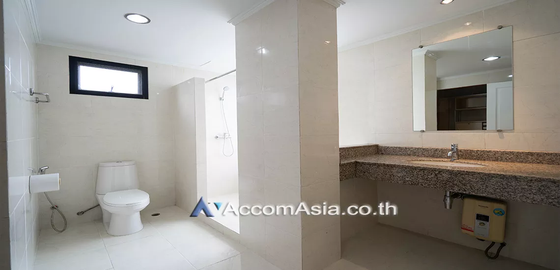 9  3 br Apartment For Rent in Sathorn ,Bangkok BTS Sala Daeng - MRT Lumphini at Secluded Ambiance 1417211