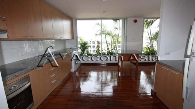 5  3 br Apartment For Rent in Sathorn ,Bangkok BTS Surasak at Central Area of Sathon A Short Walk to BTS Surasak 1417212