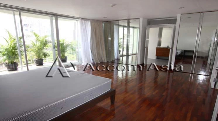 8  3 br Apartment For Rent in Sathorn ,Bangkok BTS Surasak at Central Area of Sathon A Short Walk to BTS Surasak 1417212