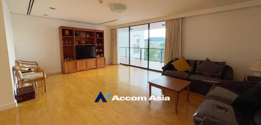 Pet friendly |  3 Bedrooms  Apartment For Rent in Sathorn, Bangkok  near BTS Sala Daeng - MRT Lumphini (1417222)