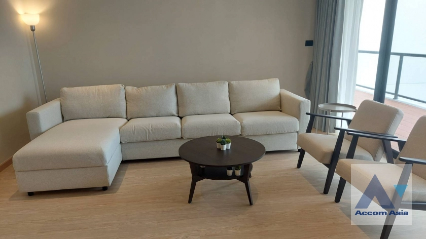 Pet friendly |  Children Dreaming Place - Garden Apartment  3 Bedroom for Rent MRT Lumphini in Sathorn Bangkok