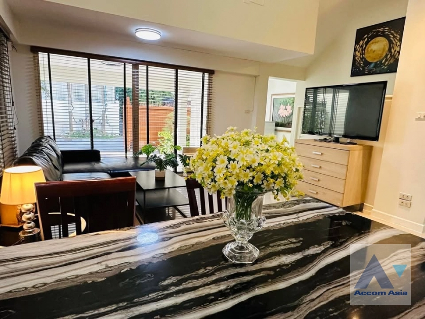 unitHome Office, Pet friendly |  5 Bedrooms  House For Rent & Sale in Sukhumvit, Bangkok  near BTS Asok - MRT Sukhumvit (2517228)