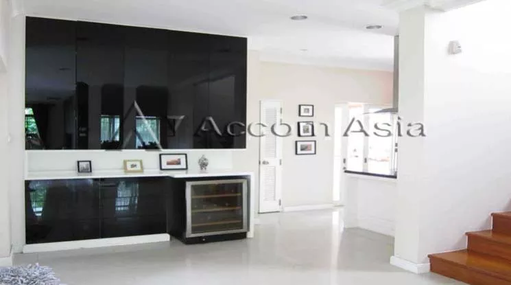 7  4 br House For Rent in Pattanakarn ,Bangkok  at Peaceful compound 1817245