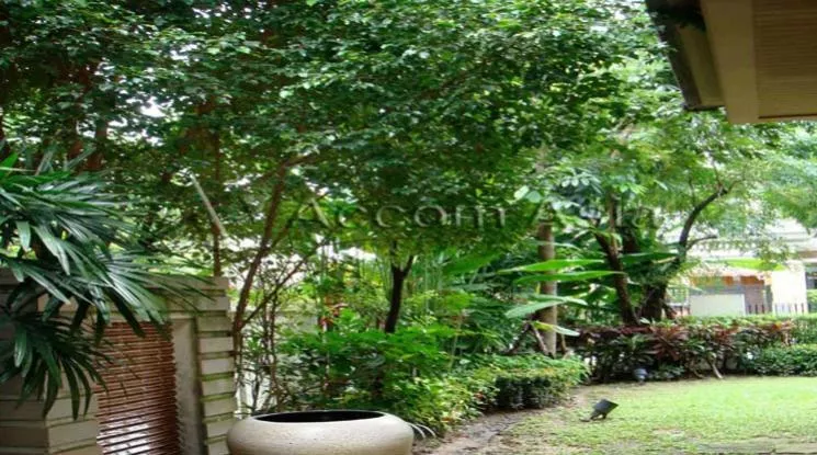 8  4 br House For Rent in Pattanakarn ,Bangkok  at Peaceful compound 1817245