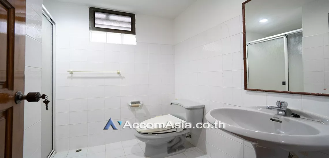 unit 2 Bedrooms  Apartment For Rent in Sukhumvit, Bangkok  near BTS Thong Lo (1417263)