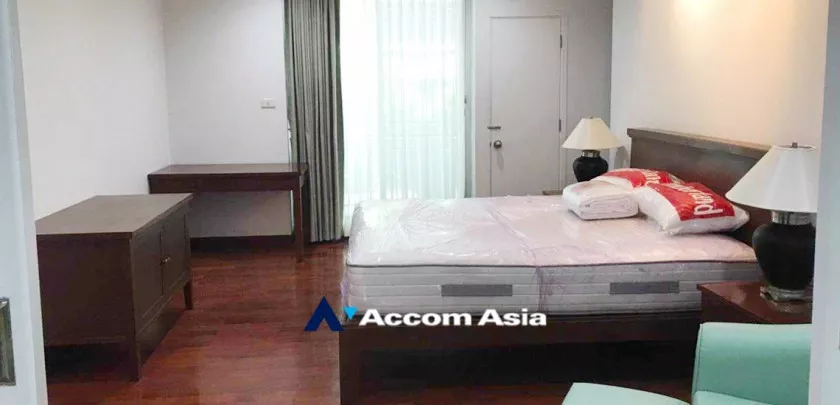  1 Bedroom  Apartment For Rent in Sukhumvit, Bangkok  near BTS Ploenchit (1417267)