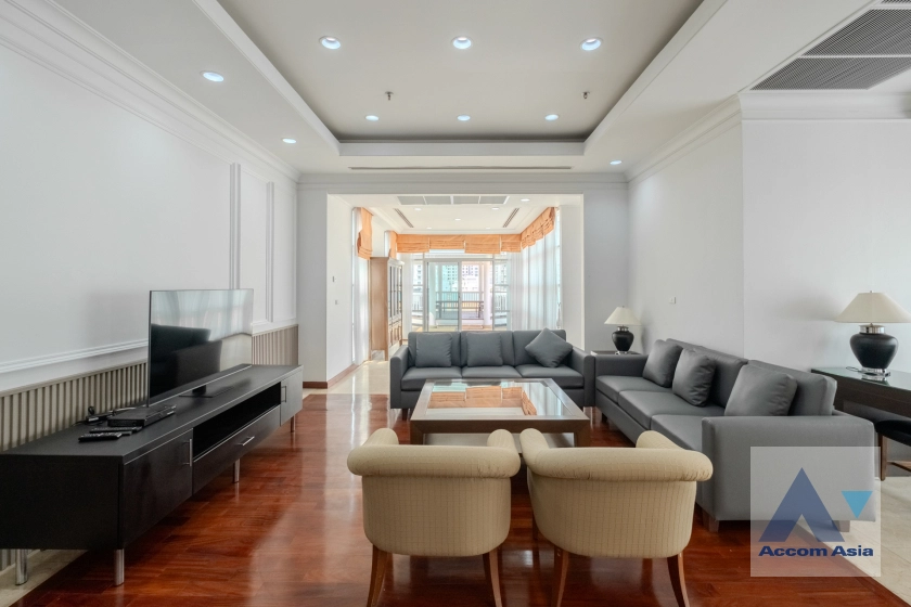 unitHuge Terrace, Penthouse |  4 Bedrooms  Apartment For Rent in Sukhumvit, Bangkok  near BTS Ploenchit (1417270)