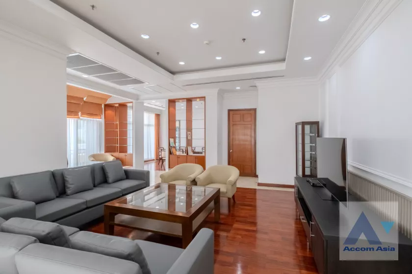 Huge Terrace, Penthouse |  4 Bedrooms  Apartment For Rent in Sukhumvit, Bangkok  near BTS Ploenchit (1417270)