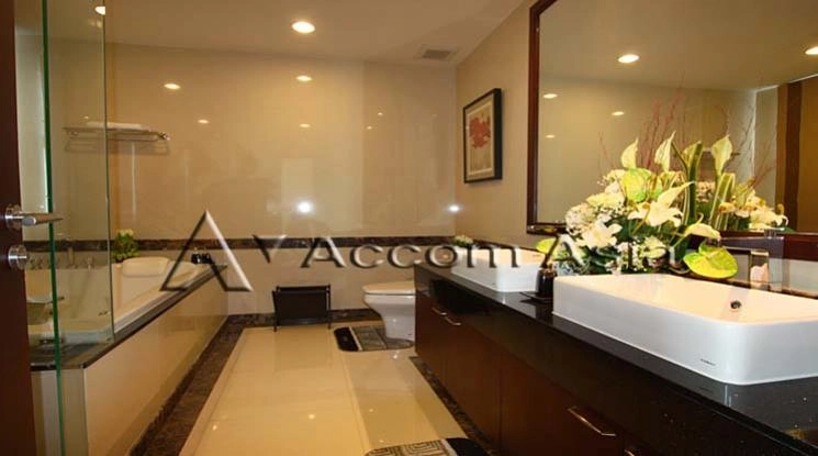 9  4 br Apartment For Rent in Sukhumvit ,Bangkok BTS Phrom Phong at Fully Furnished Suites 1417284