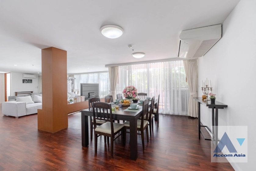 5  4 br Apartment For Rent in Silom ,Bangkok BTS Surasak at High-end Low Rise  1417305