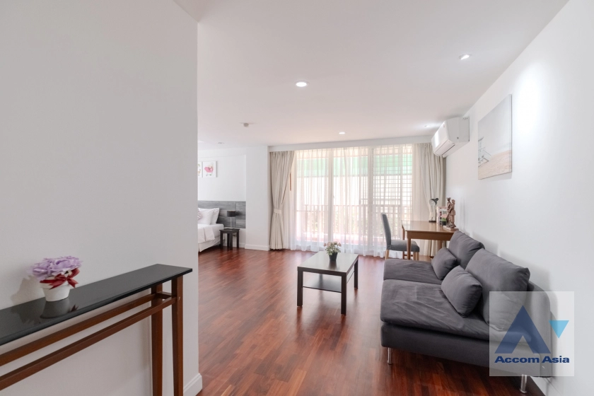 7  4 br Apartment For Rent in Silom ,Bangkok BTS Surasak at High-end Low Rise  1417305