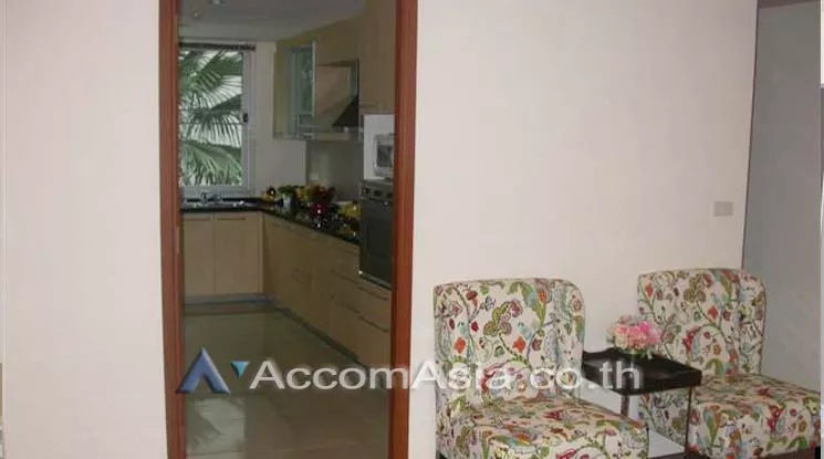 4  4 br Apartment For Rent in Silom ,Bangkok BTS Surasak at High-end Low Rise  1417306