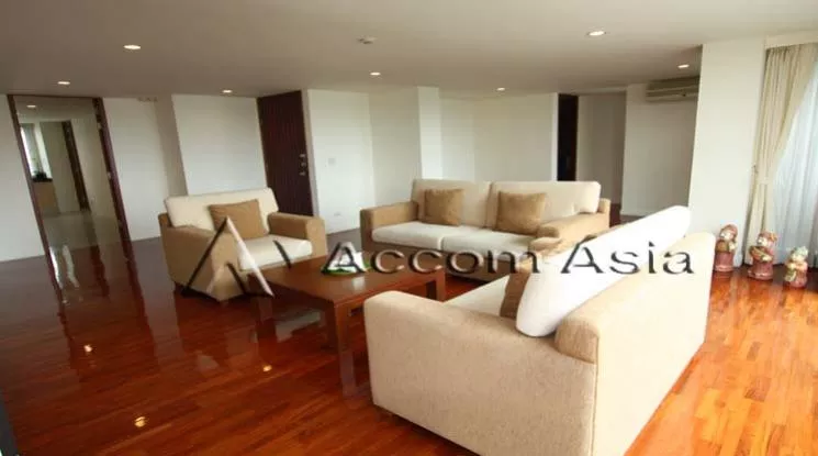 5  4 br Apartment For Rent in Silom ,Bangkok BTS Surasak at High-end Low Rise  1417307