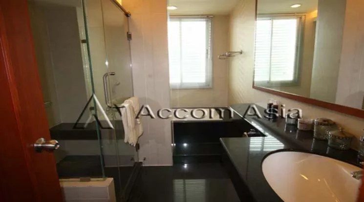 9  4 br Apartment For Rent in Silom ,Bangkok BTS Surasak at High-end Low Rise  1417307