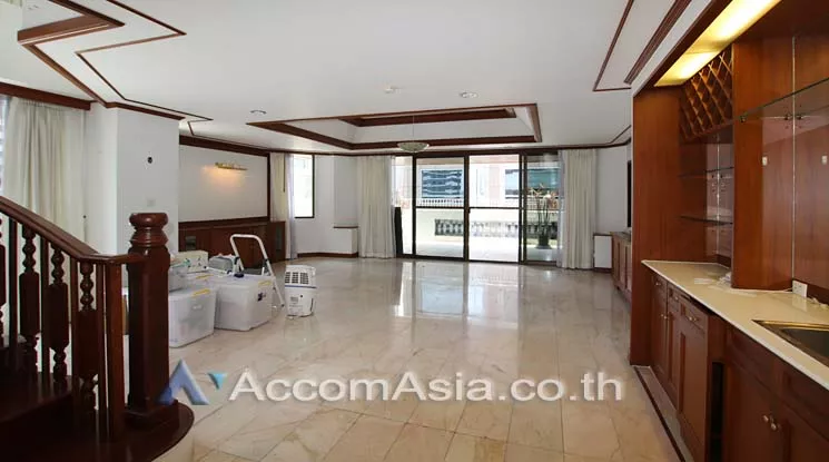Duplex Condo, Penthouse, Pet friendly |  4 Bedrooms  Apartment For Rent in Ploenchit, Bangkok  near BTS Ratchadamri (1417324)