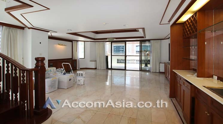  1  4 br Apartment For Rent in Ploenchit ,Bangkok BTS Ratchadamri at High rise and Peaceful 1417324