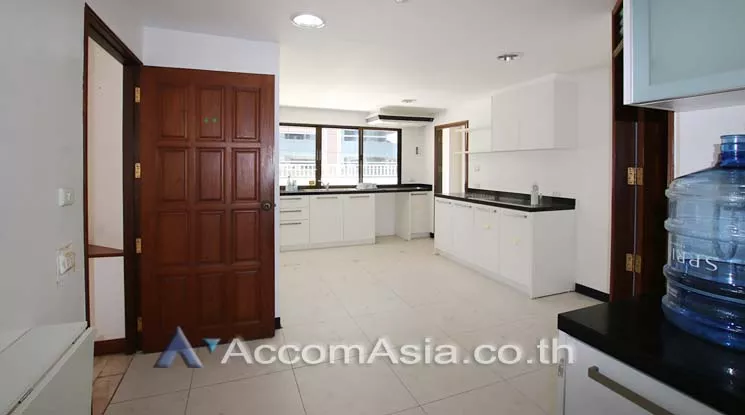 5  4 br Apartment For Rent in Ploenchit ,Bangkok BTS Ratchadamri at High rise and Peaceful 1417324