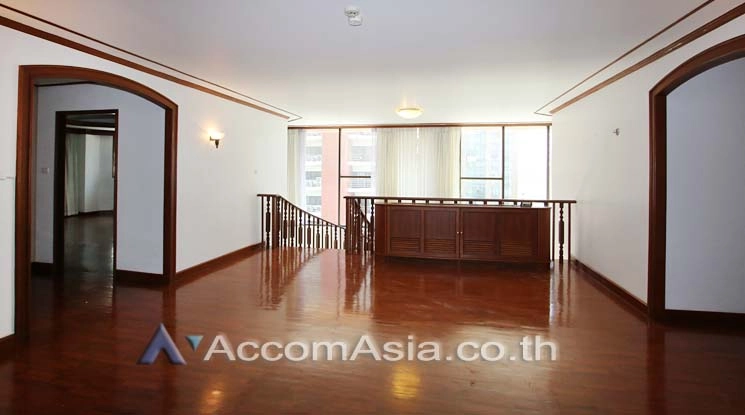 6  4 br Apartment For Rent in Ploenchit ,Bangkok BTS Ratchadamri at High rise and Peaceful 1417324