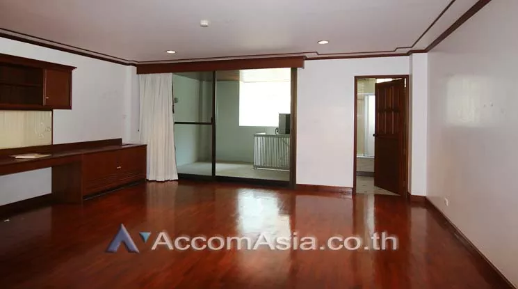 9  4 br Apartment For Rent in Ploenchit ,Bangkok BTS Ratchadamri at High rise and Peaceful 1417324