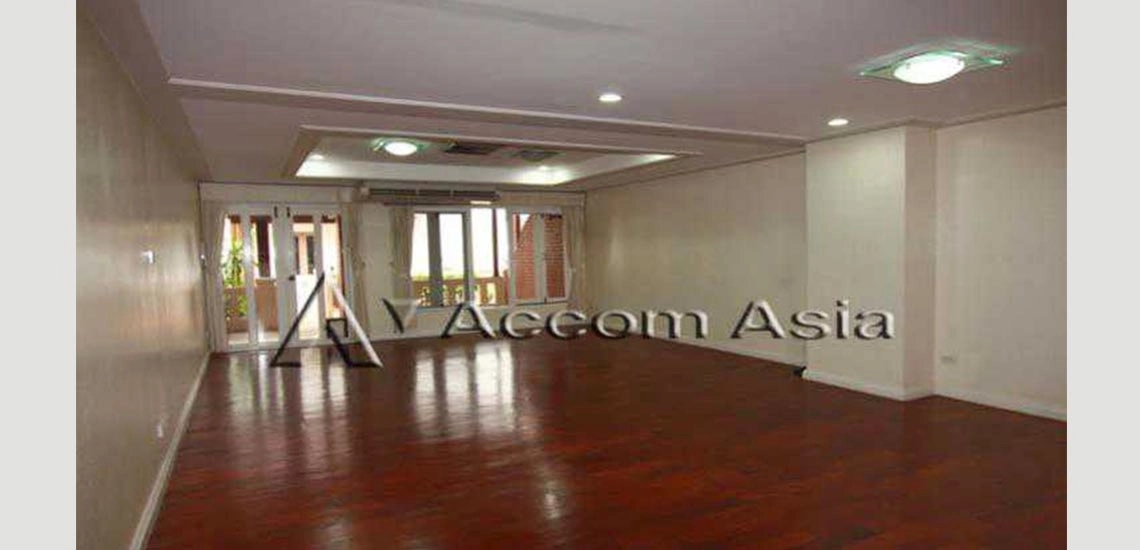 8  4 br Townhouse For Rent in Sukhumvit ,Bangkok BTS Phrom Phong at Villa 49 1817502