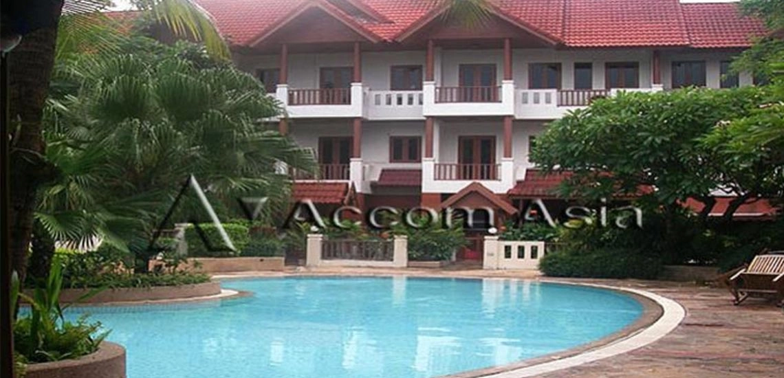  Villa 49 Townhouse  4 Bedroom for Rent BTS Phrom Phong in Sukhumvit Bangkok
