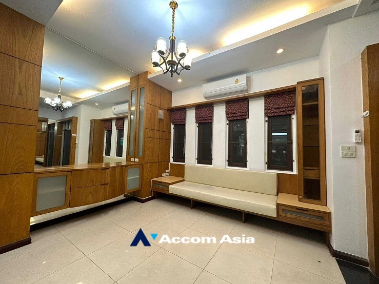 8  4 br Townhouse for rent and sale in Sukhumvit ,Bangkok BTS Phrom Phong at Villa 49 1817514