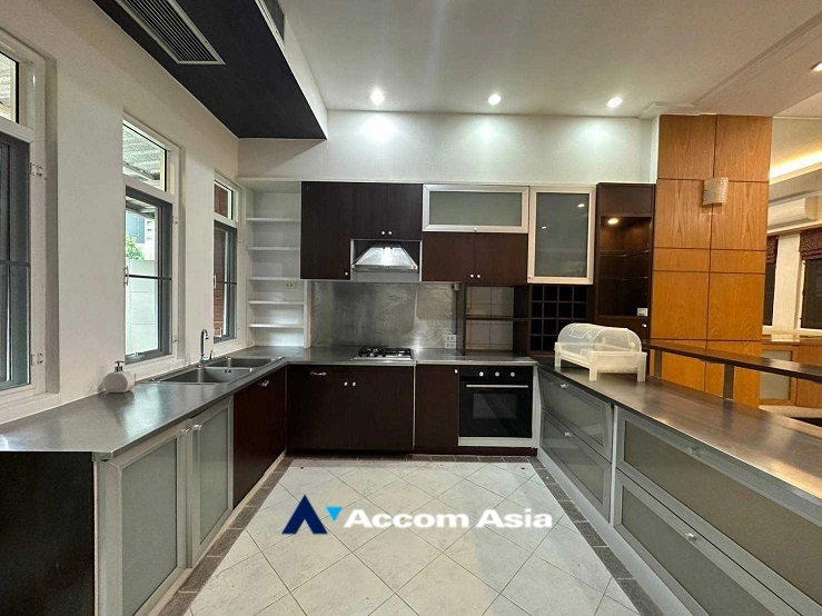  1  4 br Townhouse for rent and sale in Sukhumvit ,Bangkok BTS Phrom Phong at Villa 49 1817514