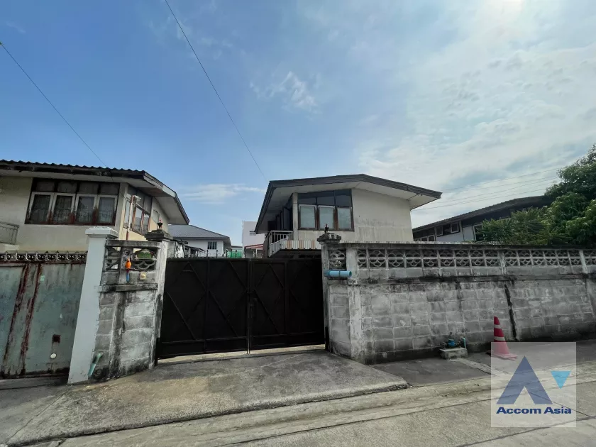  1  3 br House for rent and sale in sukhumvit ,Bangkok BTS Phra khanong 2317570