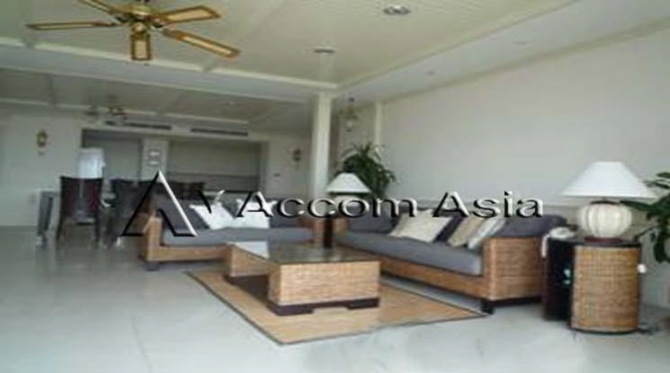 unit 3 Bedrooms  Condominium For Rent in Sukhumvit, Bangkok  near BTS Phrom Phong (1517585)