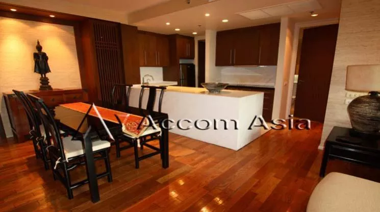 Pet friendly |  2 Bedrooms  Condominium For Rent in Silom, Bangkok  near BTS Sala Daeng - MRT Silom (1517604)