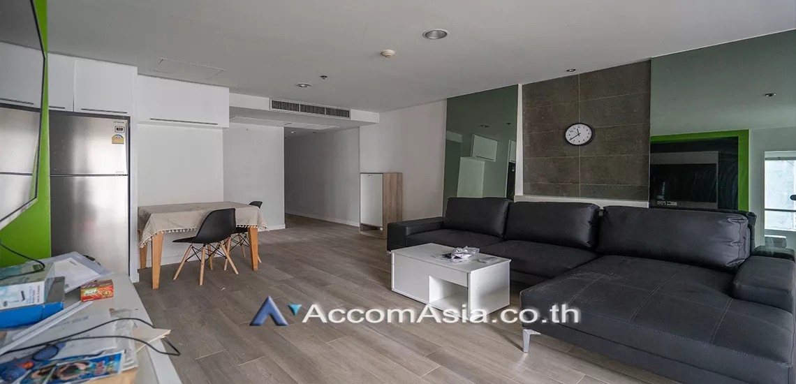 unit 2 Bedrooms  Condominium For Rent in Ploenchit, Bangkok  near BTS Chitlom (1517622)