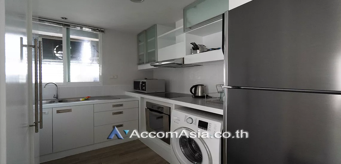 unit 2 Bedrooms  Condominium For Rent in Ploenchit, Bangkok  near BTS Chitlom (1517622)