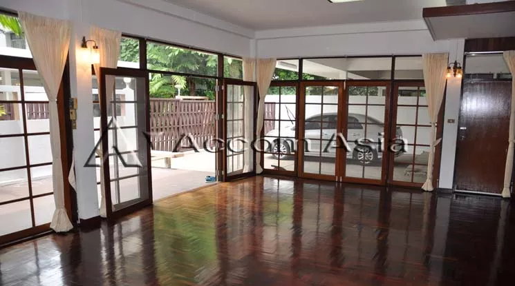 9  5 br House for rent and sale in Sukhumvit ,Bangkok BTS Thong Lo at Privacy Living 50109