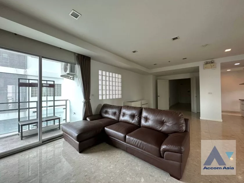 Nusasiri Grand Condo Condominium  3 Bedroom for Sale & Rent BTS Ekkamai in Sukhumvit Bangkok